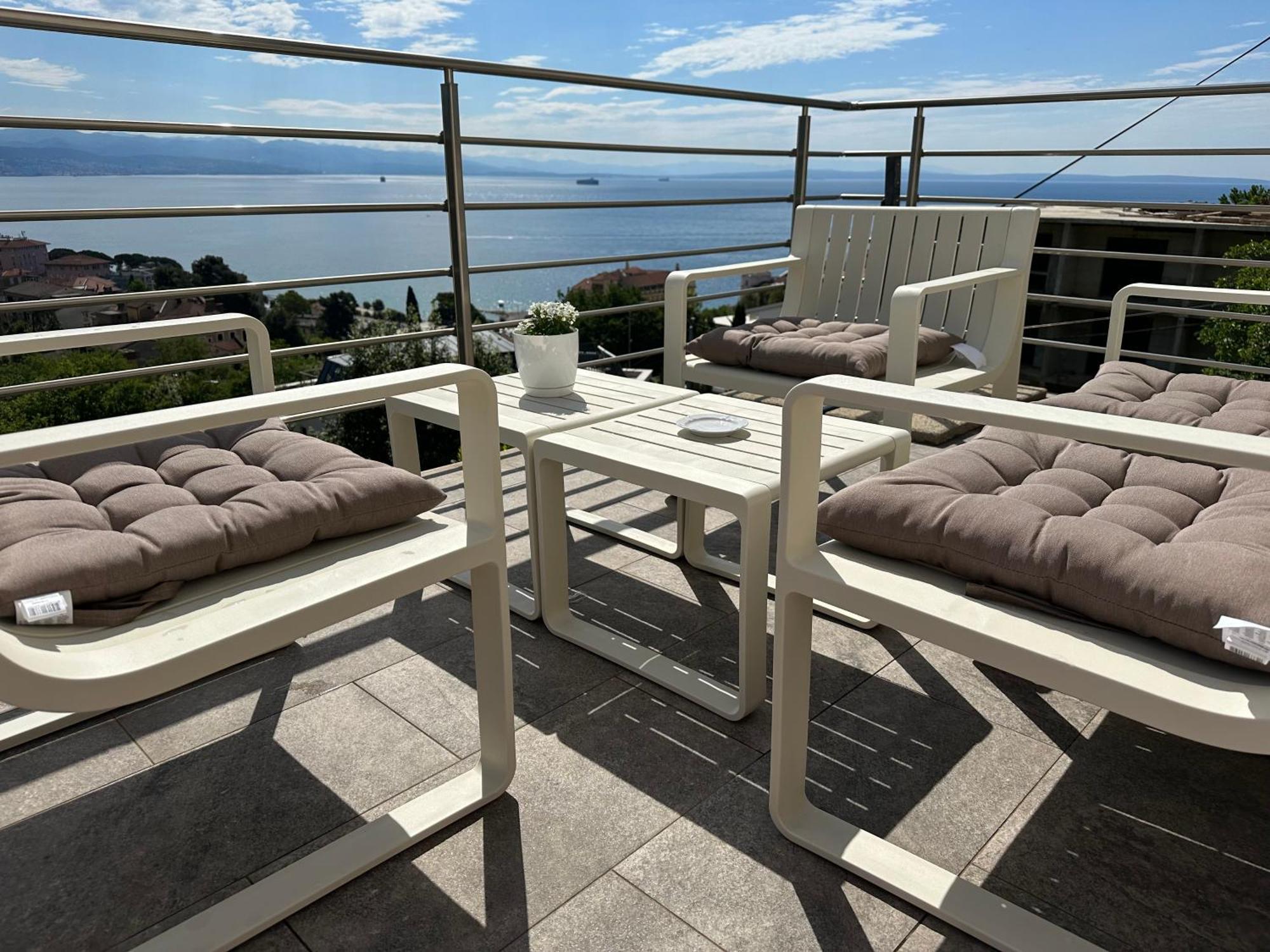 Vacation Home Lucija Slatina  ภายนอก รูปภาพ
